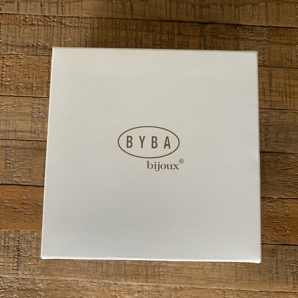 ✨Stunning Byba by Bijoux Necklace ! ✨ - Picture 5 of 5